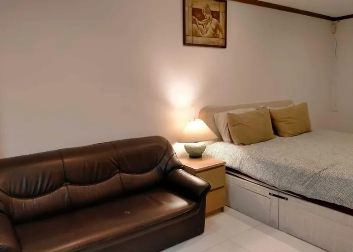 Fully Furnished Omni Tower s Nana - Sukhumvit Soi 4
